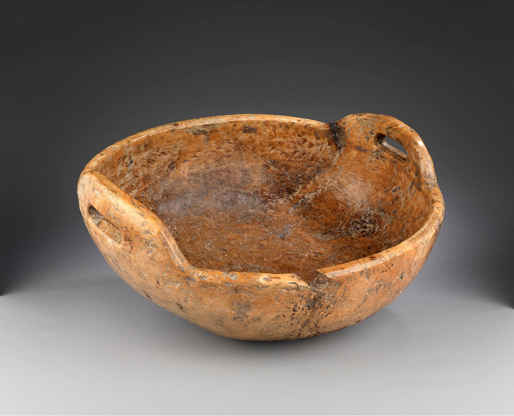 Exceptional Massive Twin Handled Bowl