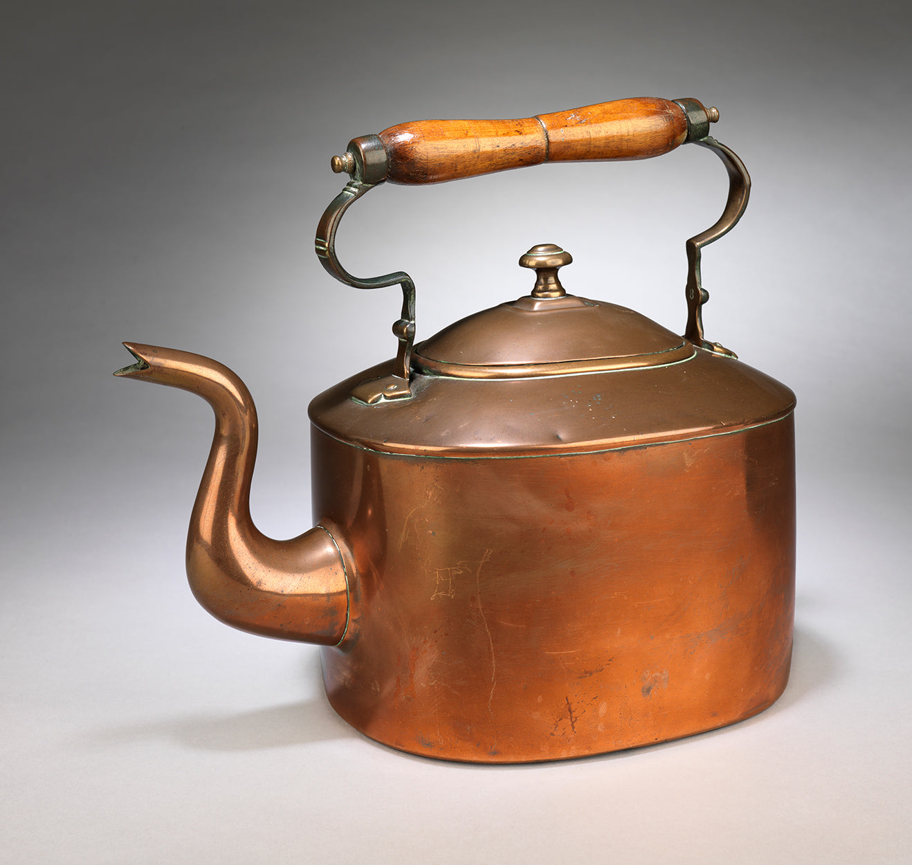 Generous Traditional Country House Copper Kettle