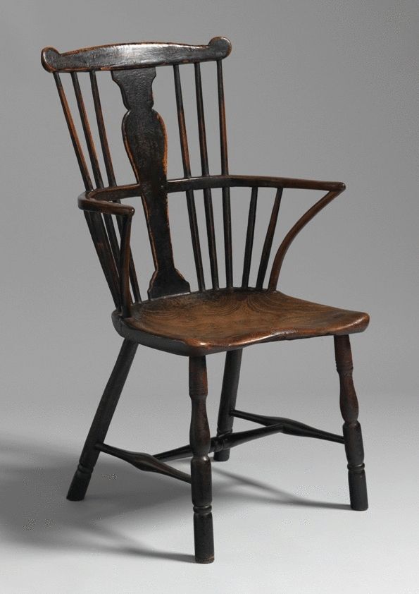 A Traditional Thames Valley Comb Back Windsor Armchair