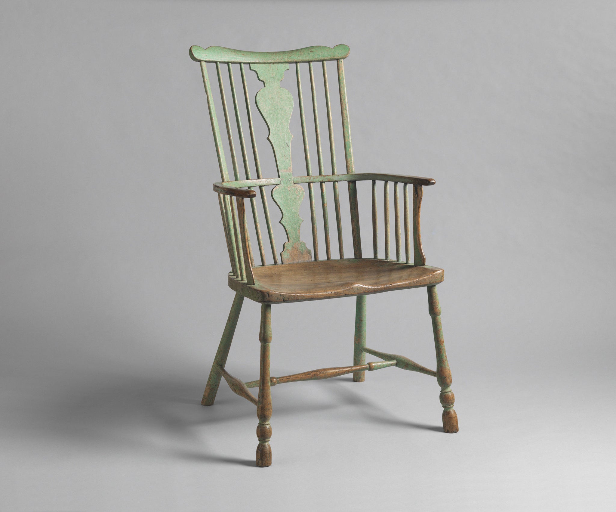 Classic Early Splat and Comb Back Windsor Armchair