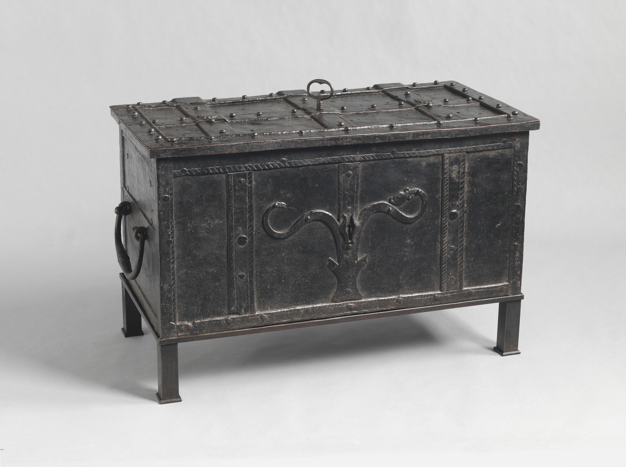 Exceptional Early Strongbox or 'Armada Chest'
