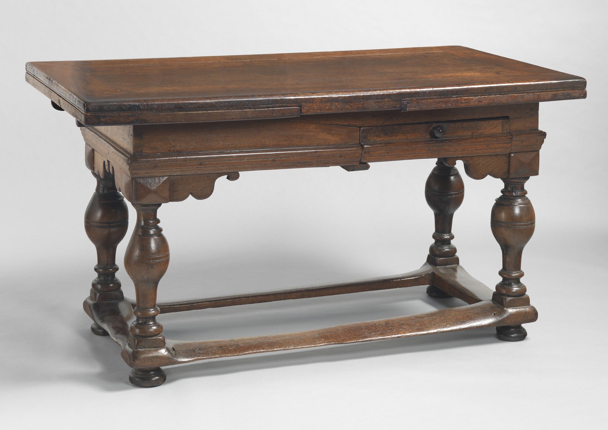 Magnificent Baroque Period Draw Leaf Table